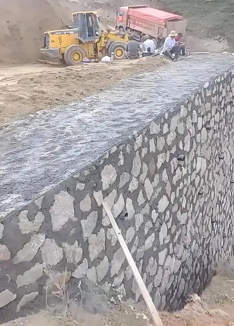 唐山丰南区边坡加固